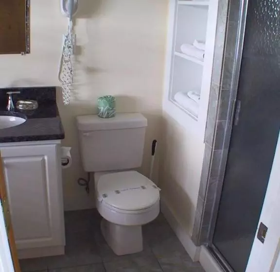 The Colony Beach Motel