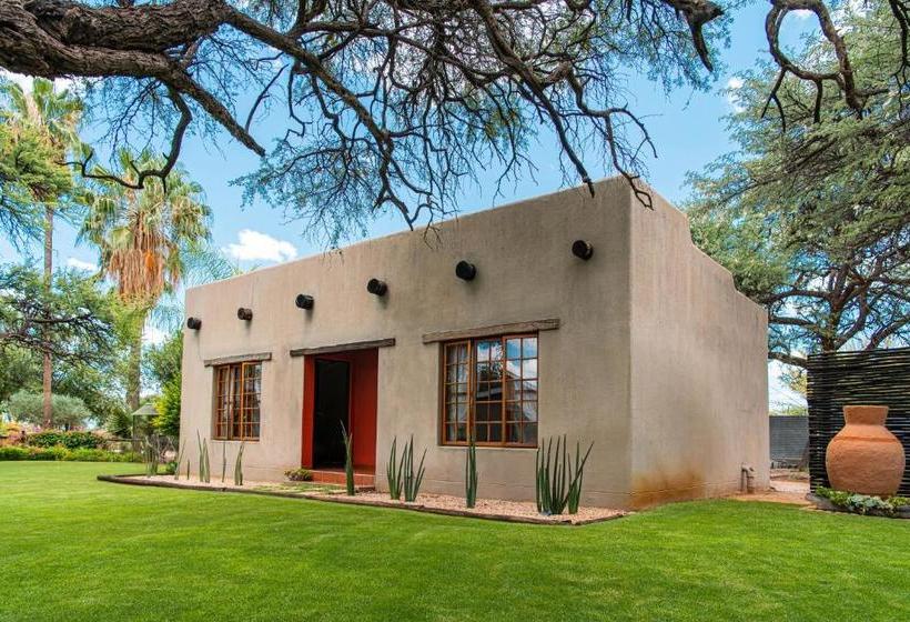 هتل Farmstay Okakeua