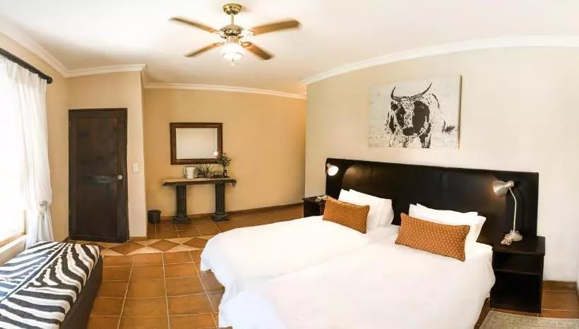 هتل Farmstay Okakeua