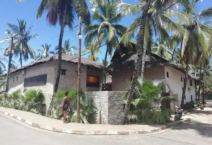 هتل La Bombonera