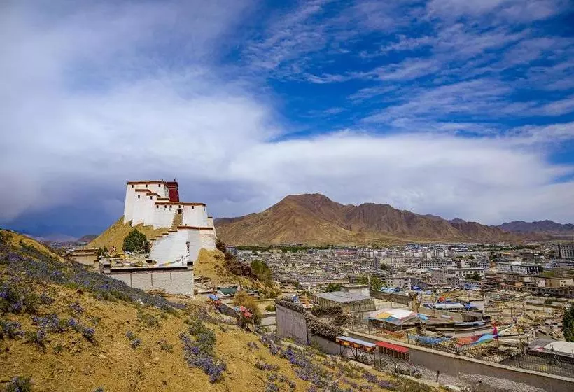 ホテル Subei Grand  Shigatse