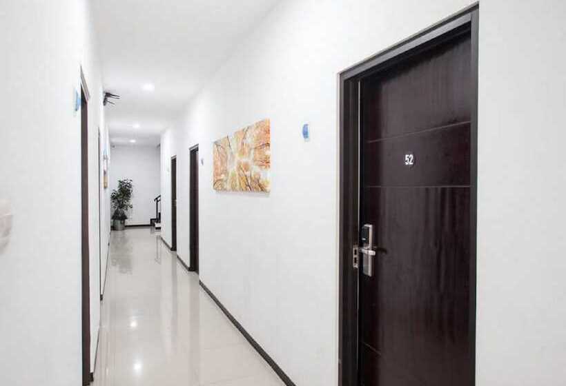 بنسيون Reddoorz Near Taman Krida Budaya Malang