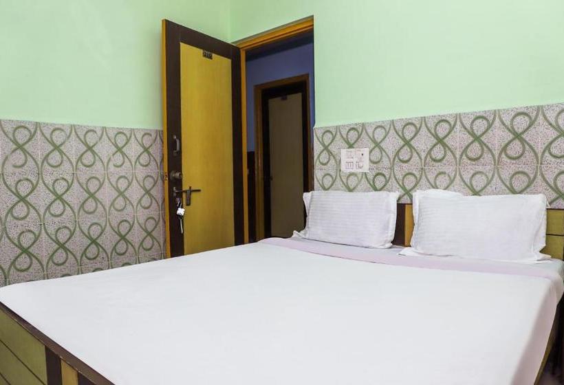 בית מלון כפרי Spot On 38040  Nand Palace