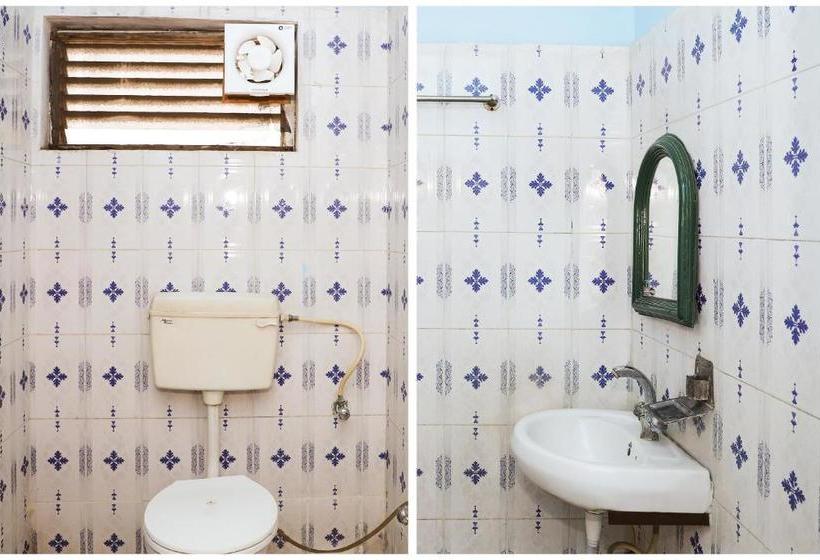 בית מלון כפרי Spot On 38040  Nand Palace