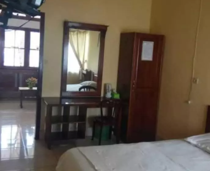 Majatalo Wisma Tuluy