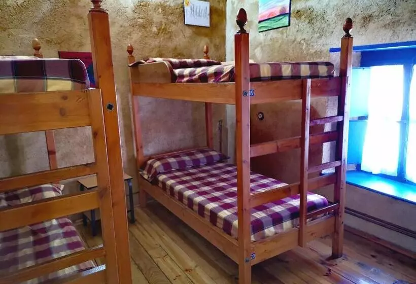 Albergue San Miguel   Sólo Para Peregrinos