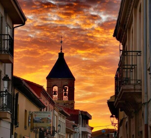 Albergue San Miguel   Sólo Para Peregrinos