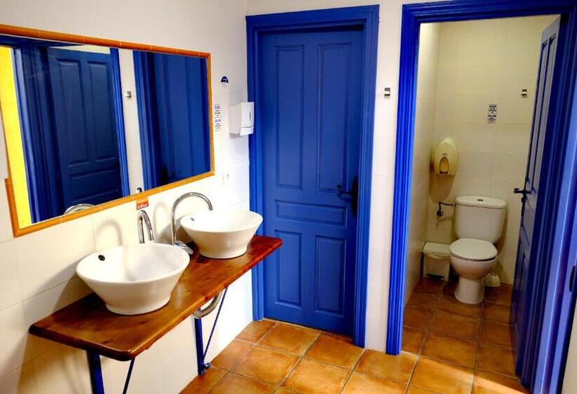 Albergue San Miguel   Sólo Para Peregrinos