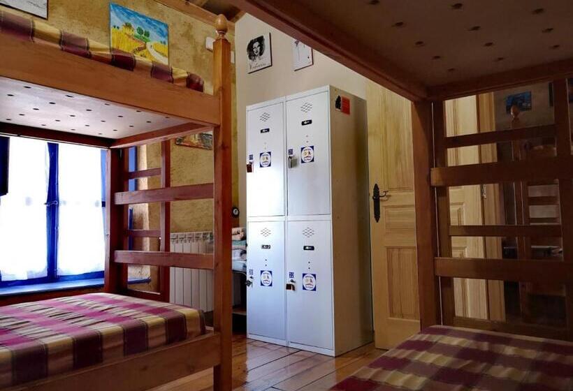 Albergue San Miguel   Sólo Para Peregrinos