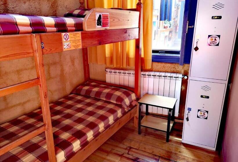 Albergue San Miguel   Sólo Para Peregrinos