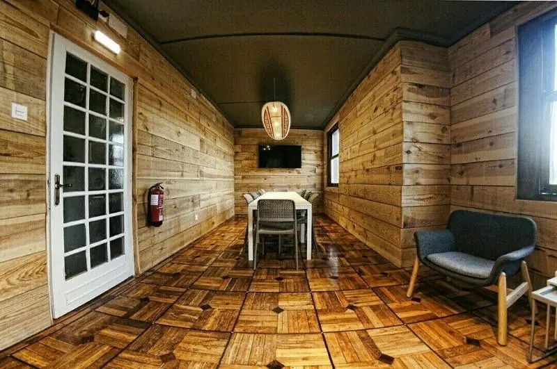 Carving Surf Hostel