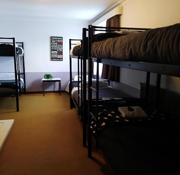 בית מלון כפרי The Eagle