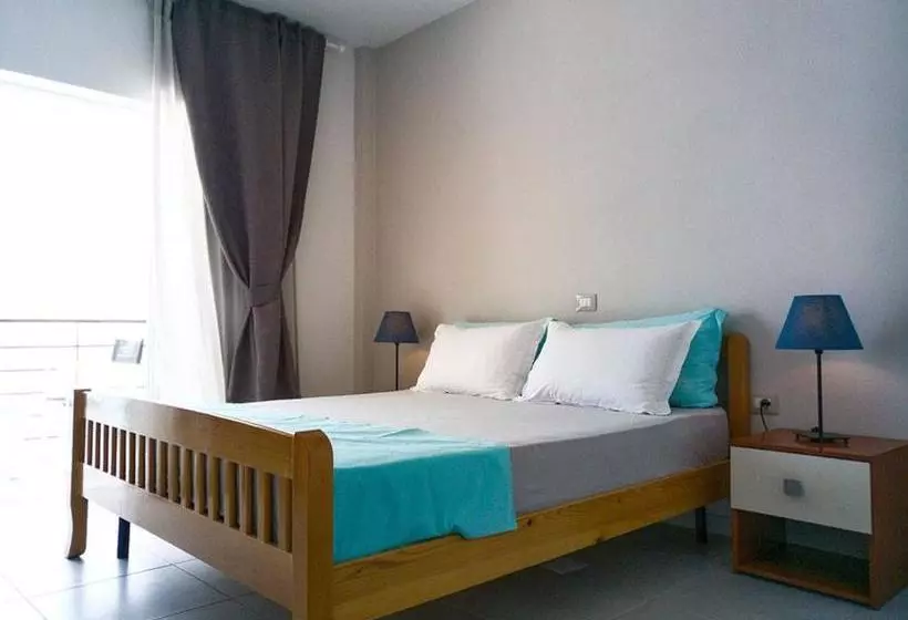 Majatalo Sunset Boulevard Rooms