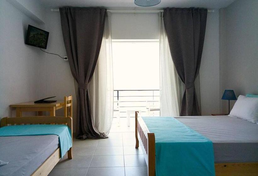 פנסיון Sunset Boulevard Rooms