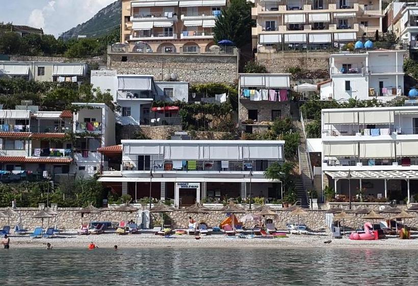 פנסיון Sunset Boulevard Rooms