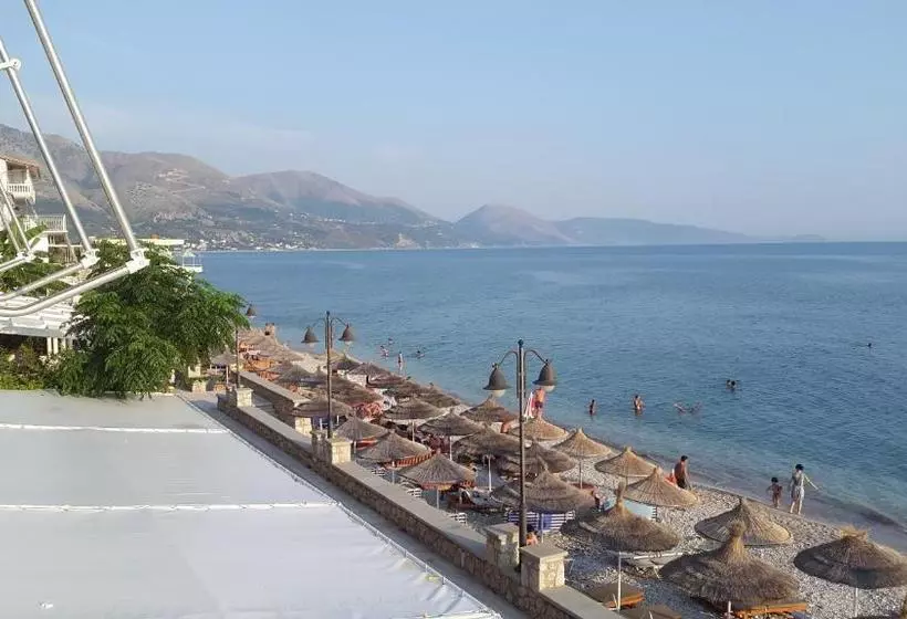 Majatalo Sunset Boulevard Rooms