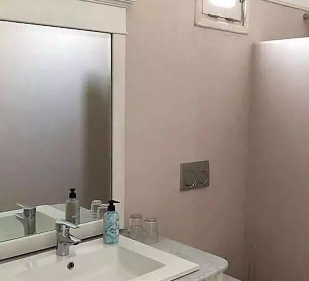 تختخواب و صبحانه Dar Benti