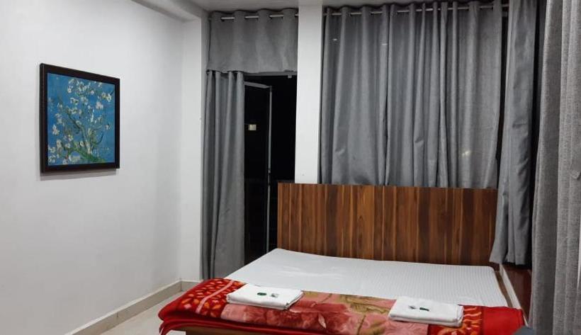 Condo Hotel A Unit Of Rajvihar