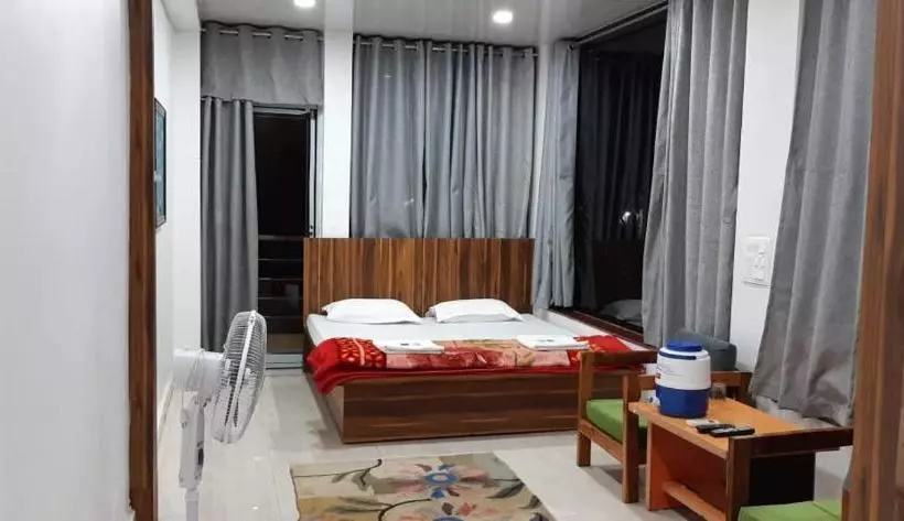 Condo Hotel A Unit Of Rajvihar