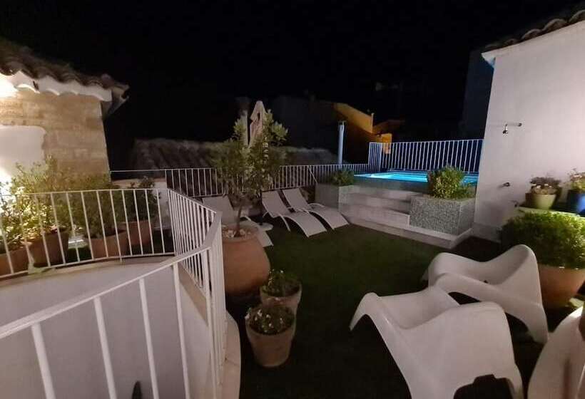 Отель Don Juan Boutique