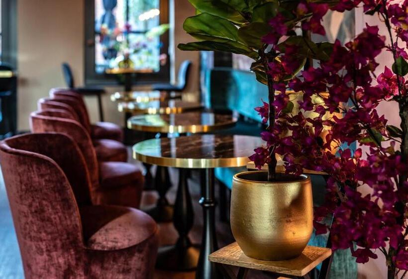 בית מלון כפרי Mondragon