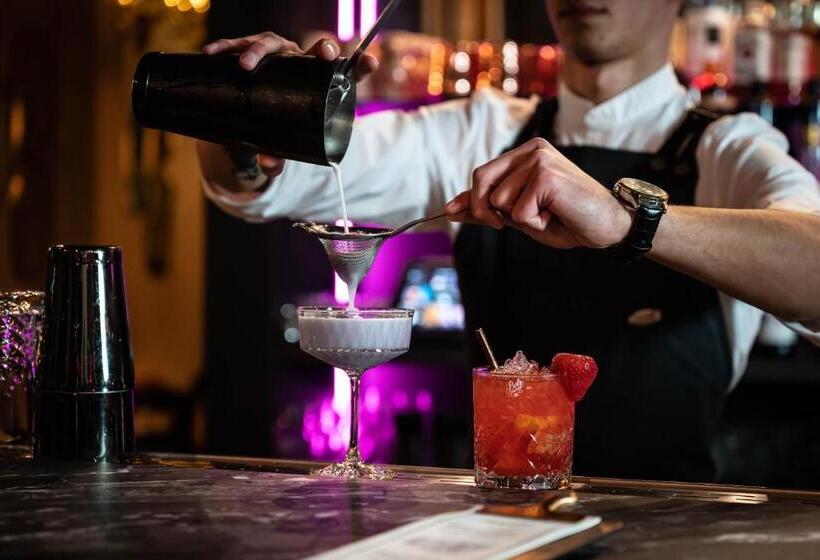 בית מלון כפרי Mondragon