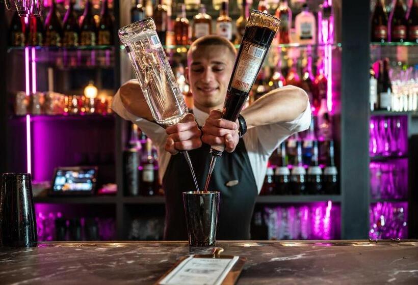 בית מלון כפרי Mondragon