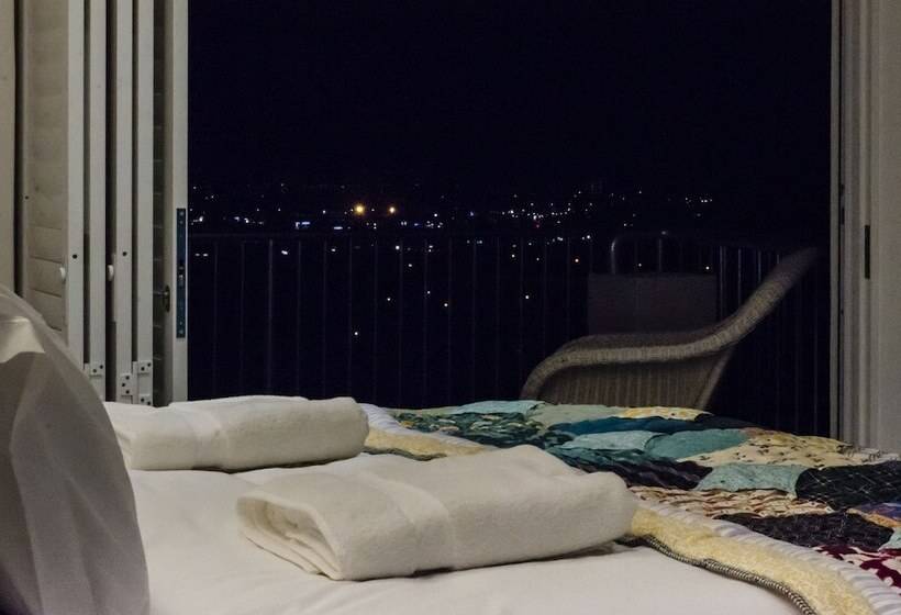 펜션 Somerset View Guest House