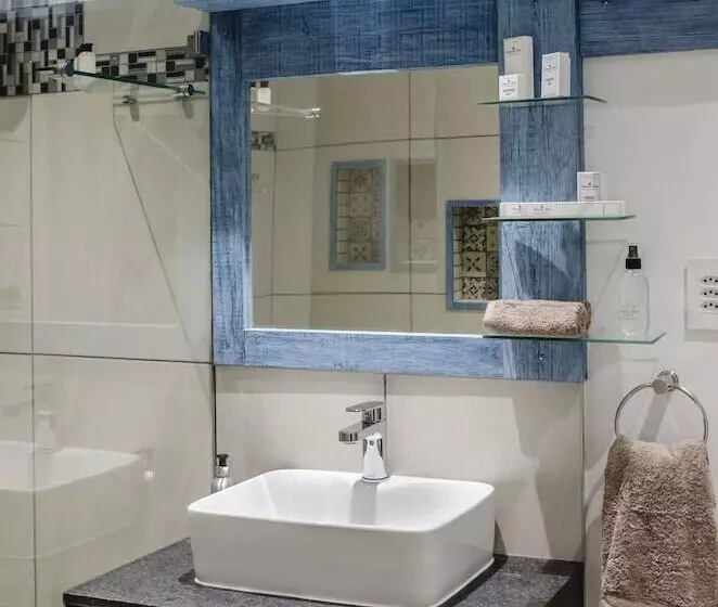 Majatalo Somerset View Guest House