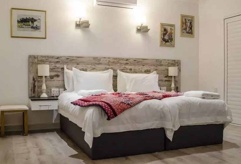 Majatalo Somerset View Guest House