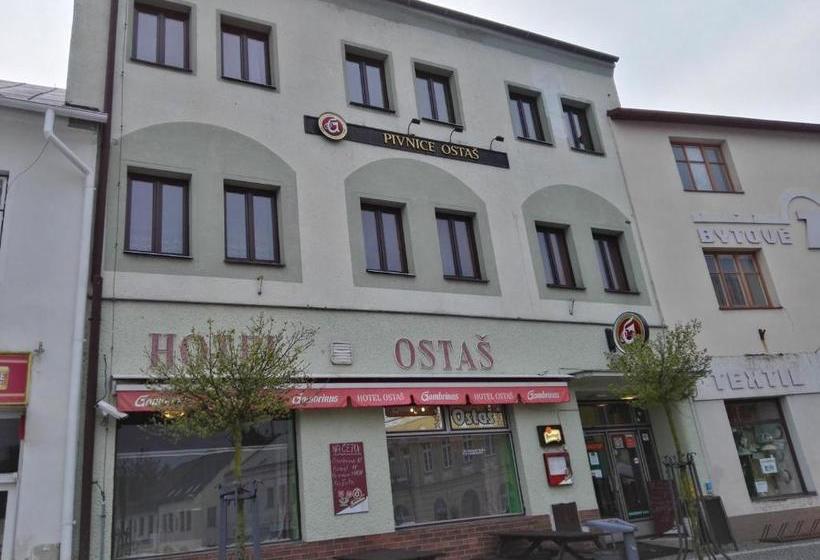 Отель Ostaš Police Nad Metují