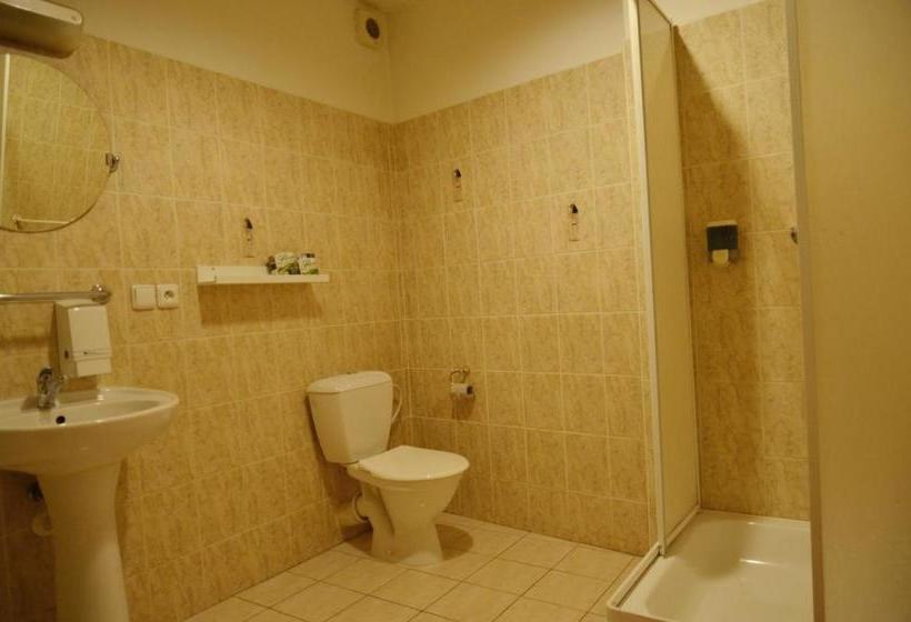 Отель Ostaš Police Nad Metují