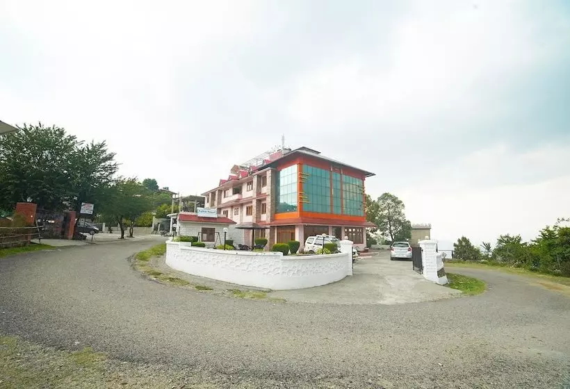 هتل Oyo 37141 Pathik Resort