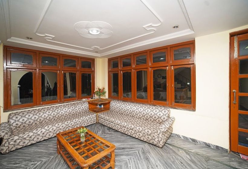 ホテル Oyo 37141 Pathik Resort