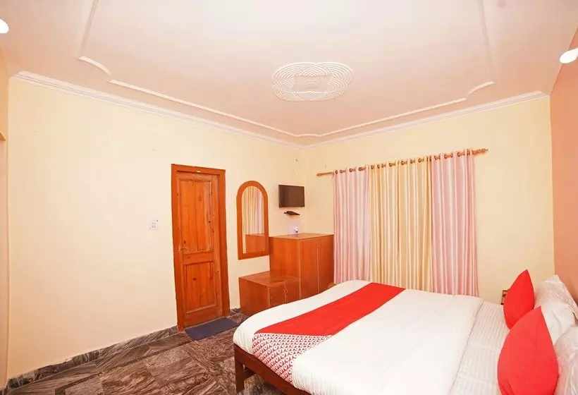 هتل Oyo 37141 Pathik Resort