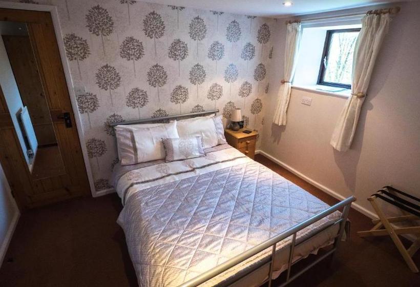 Пансион The Old Corn Mill