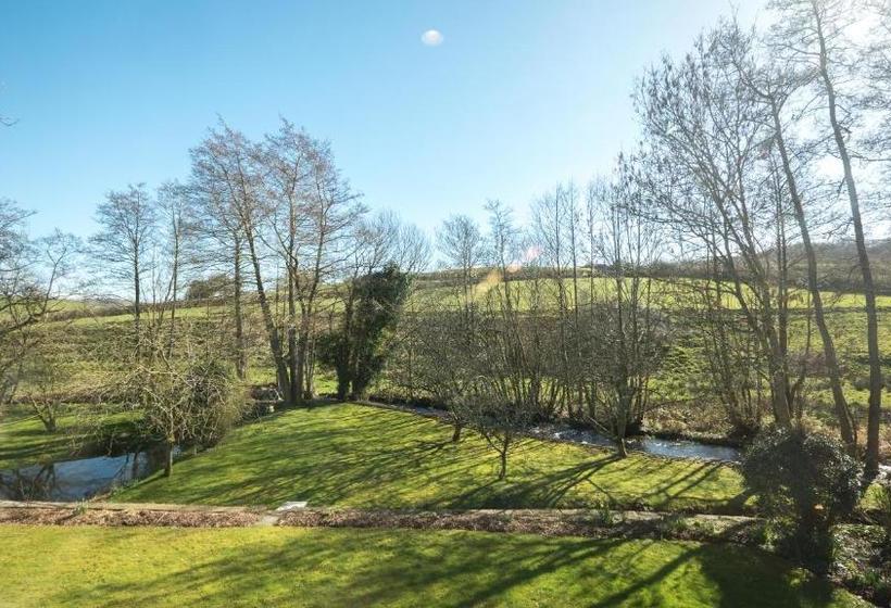 Пансион The Old Corn Mill