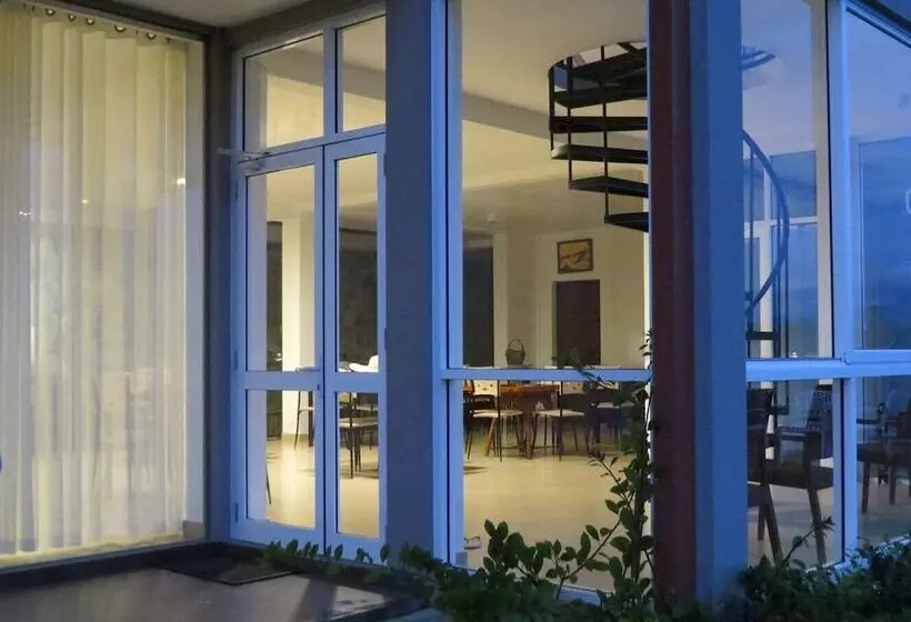 هتل Harrington Heritage