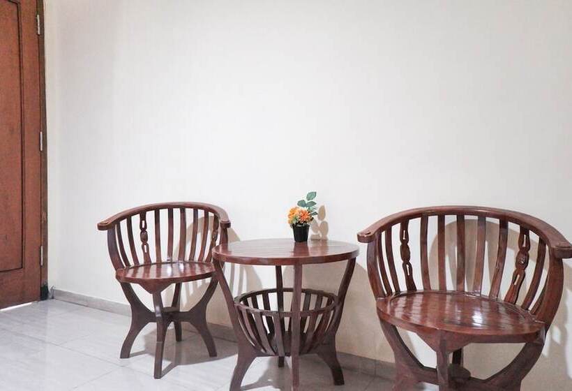 بنسيون Reddoorz Syariah Near Exit Tol Malang