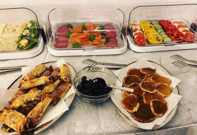 Stadthotel Am Adenauerplatz