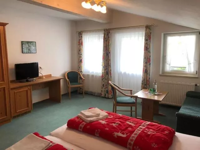 Aamiaismajoitus (B&B) Norishütte