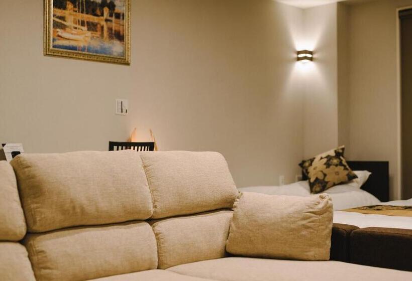 Grand Base Karatsu Ekiminami