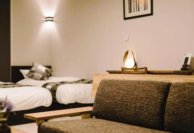 Grand Base Karatsu Ekiminami