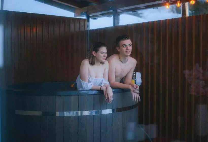 Hotelli Poeziya Mandriv