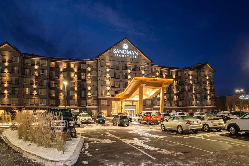 Hotel Sandman Signature Ottawa Airport