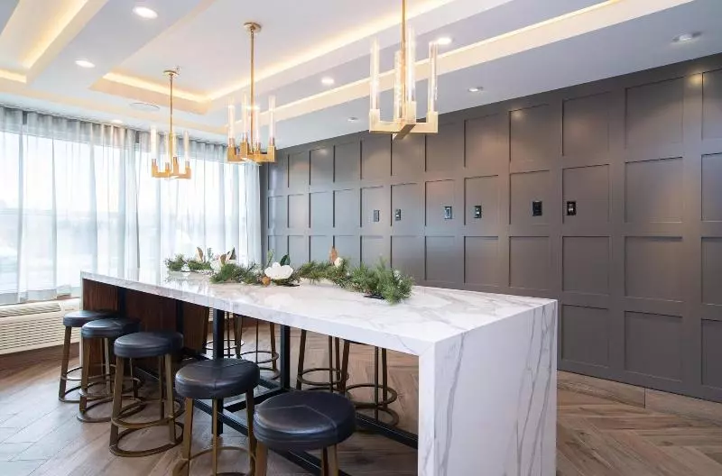 ホテル Sandman Signature Ottawa Airport