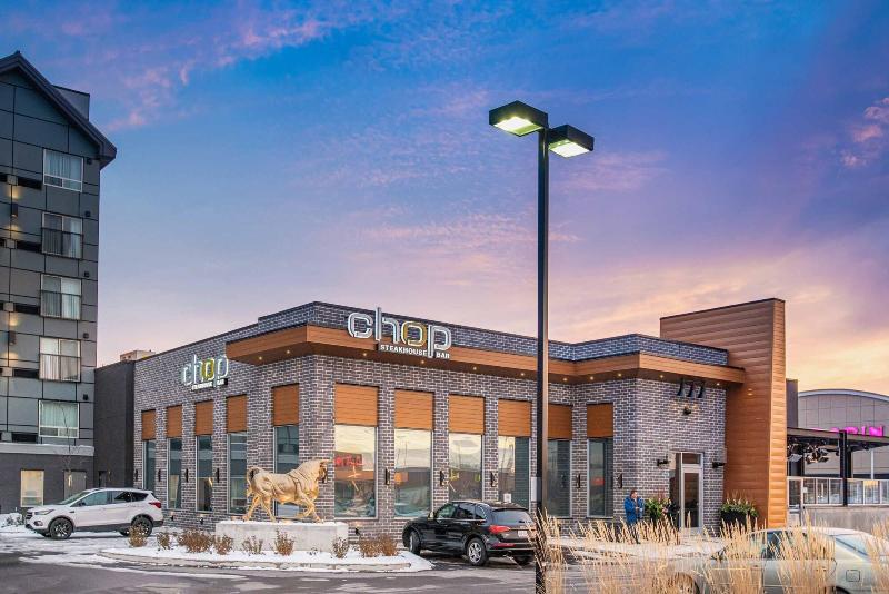 Hotel Sandman Signature Ottawa Airport