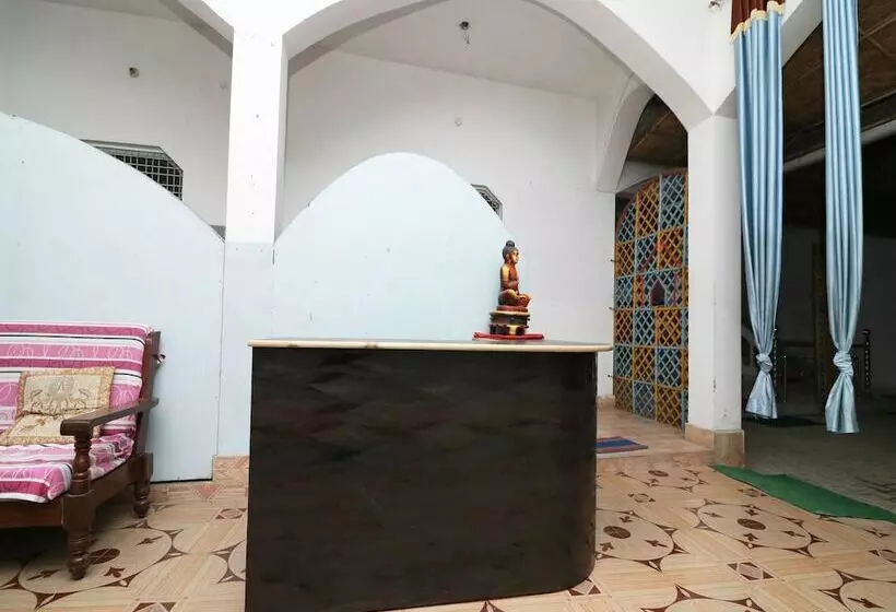 ホテル Oyo 24823 Amrit Guest House