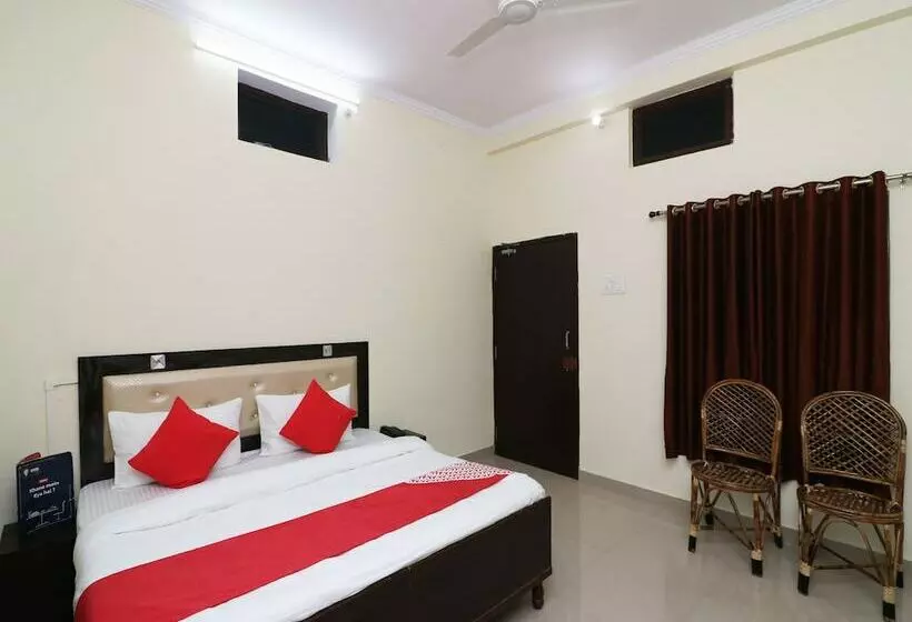 ホテル Oyo 24823 Amrit Guest House
