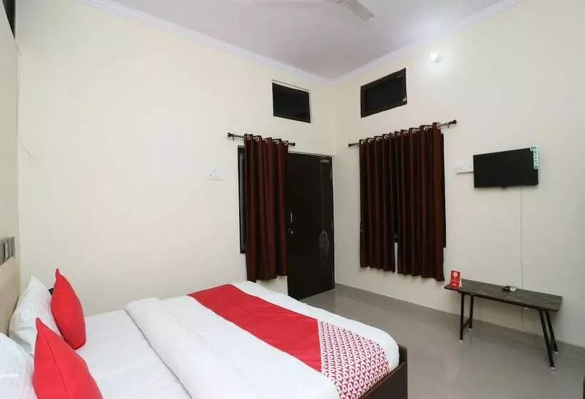 ホテル Oyo 24823 Amrit Guest House